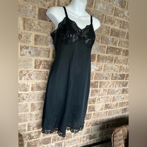 VINTAGE Goddard Artemis 1970 Black Lace Nylon Pin Up Slip Dress Size 34 - Picture 2 of 11